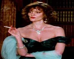 Lesley Ann Warren smoking